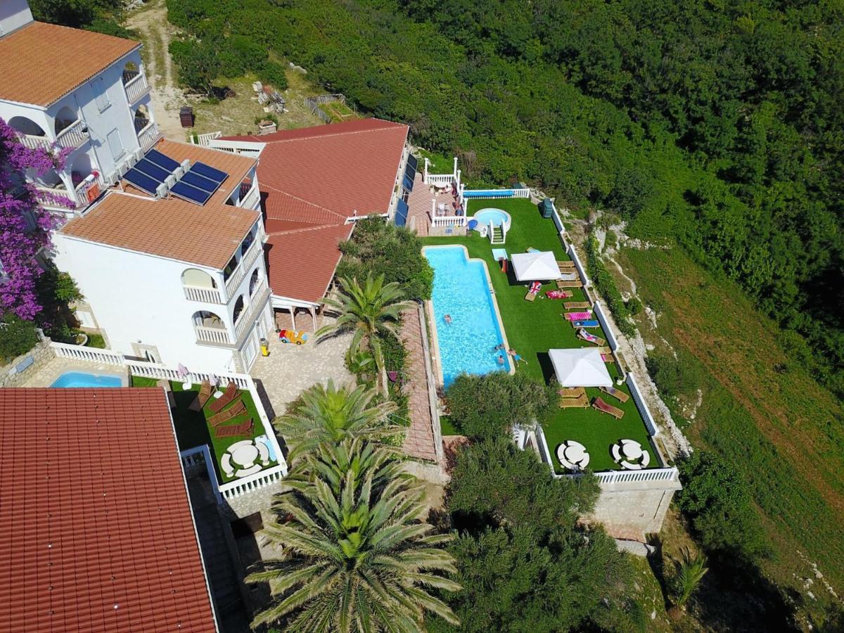 Garden Resort - Apartments Maslina Potocnica Exteriör bild