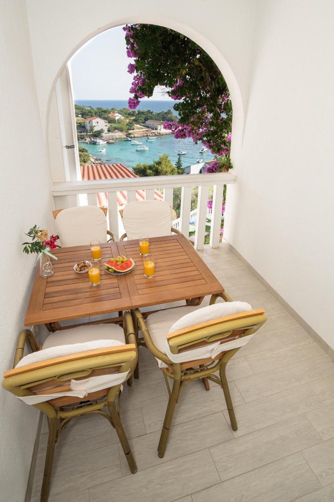 Garden Resort - Apartments Maslina Potocnica Rum bild